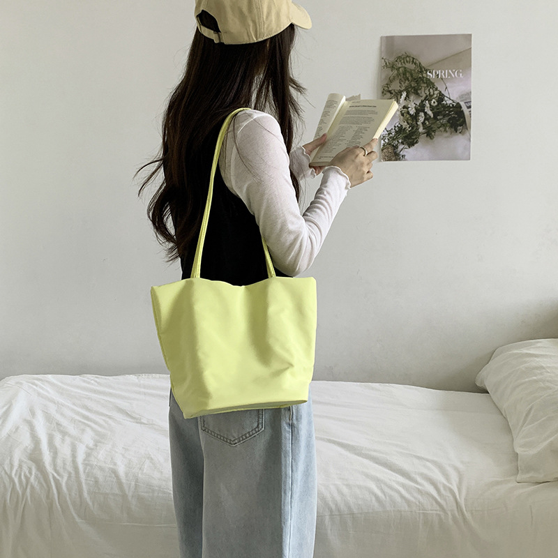 حقيبة كتف نسائية عصرية بتصميم  - مراجعة Interior Design Minimalist وسعره